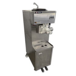 Nissei 3331 pastöriserande mjukglass- & milkshakemaskin